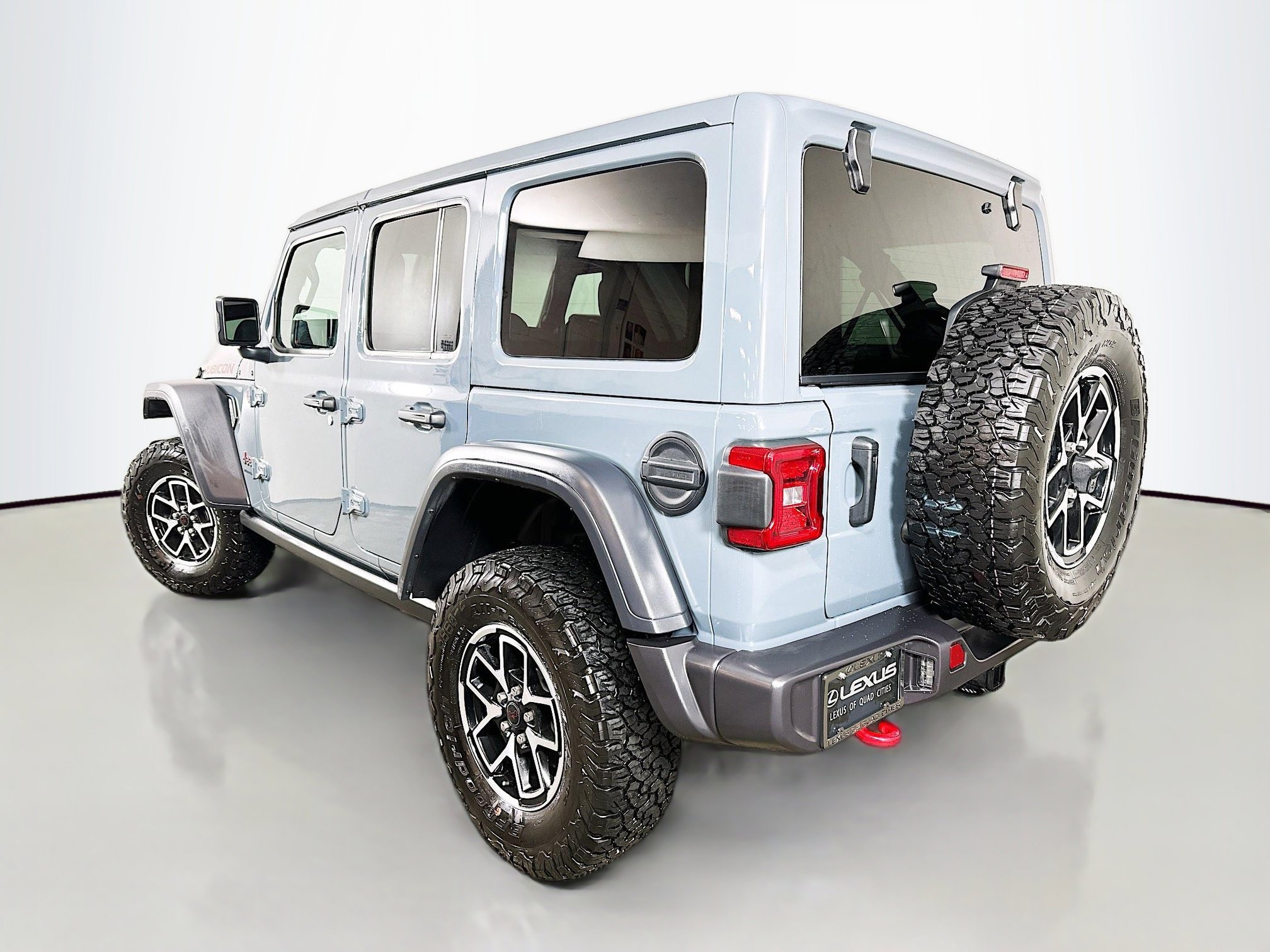 Used 2025 Jeep Wrangler Unlimited Rubicon w/ Convenience Group image 5