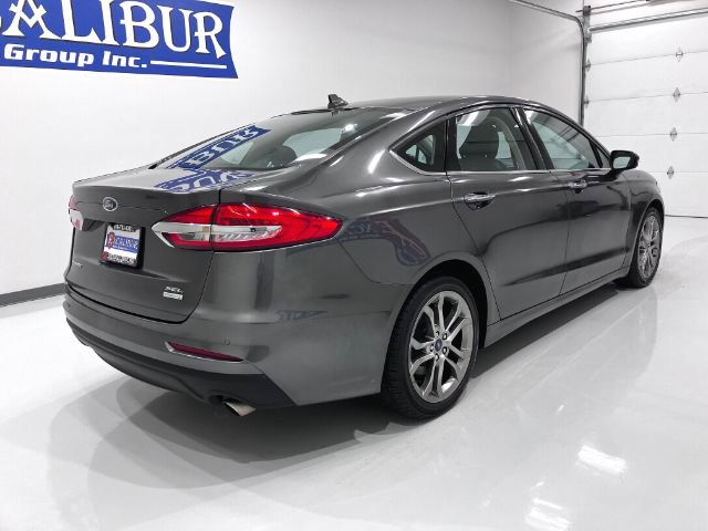Used 2020 Ford Fusion SEL image 17