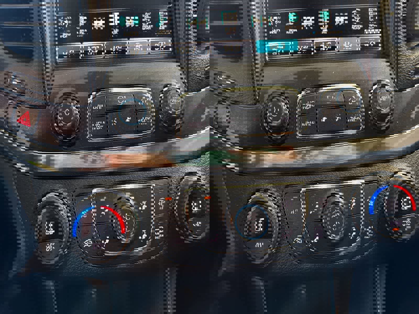 Used 2016 Chevrolet Impala LT image 26