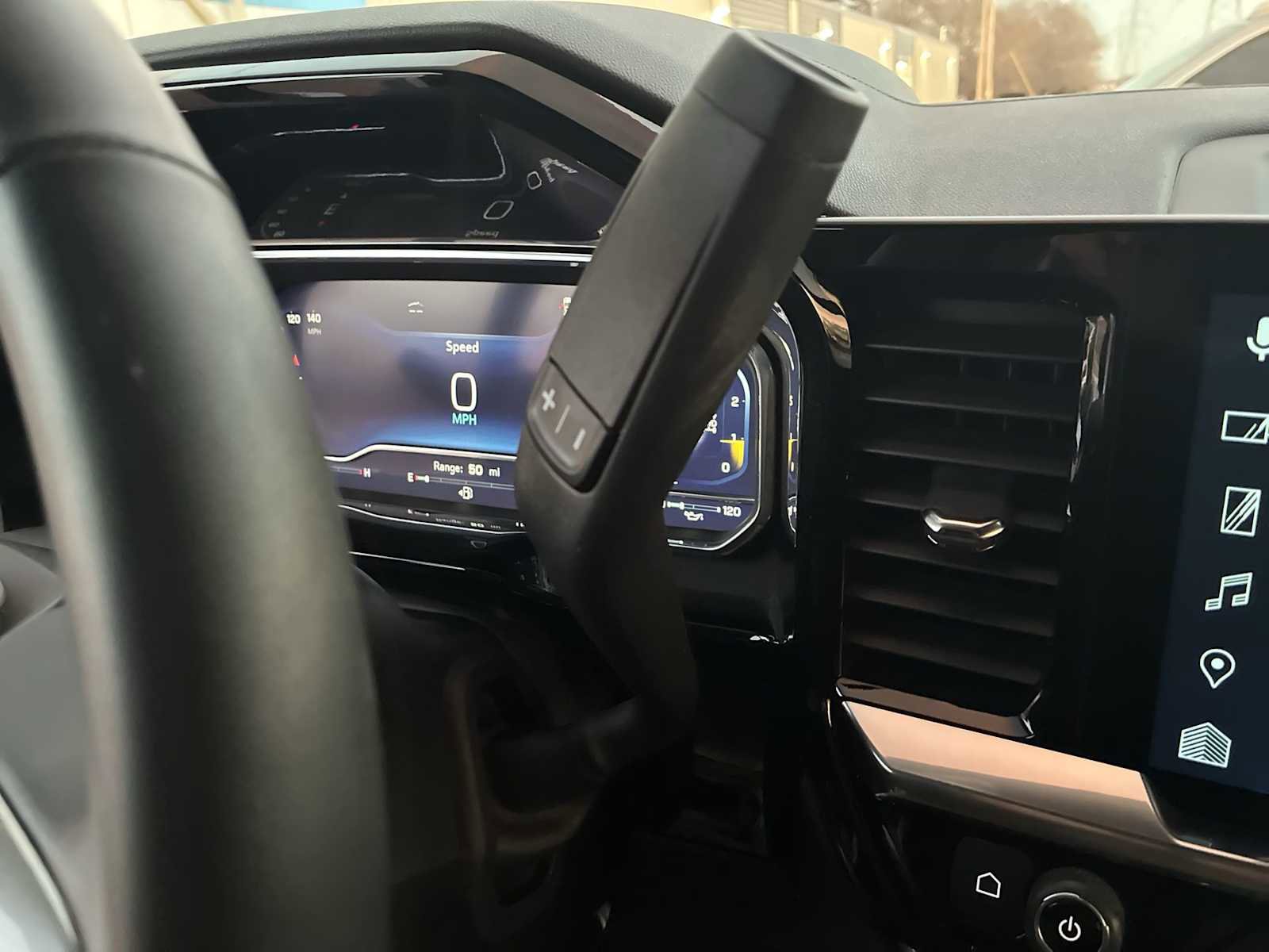 Used 2025 Chevrolet Silverado 3500 LTZ image 16