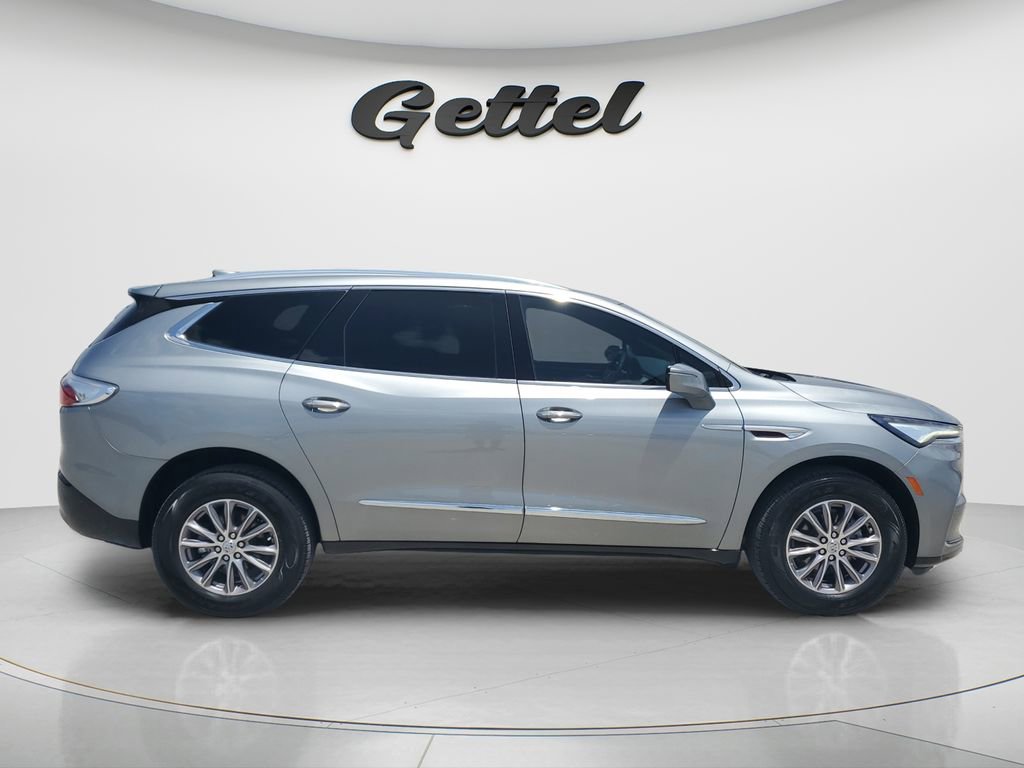 Certified 2023 Buick Enclave Essence FWD image 10