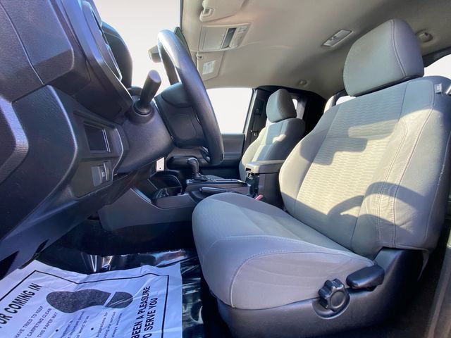 Used 2019 Toyota Tacoma SR w/ Exterior Package image 9