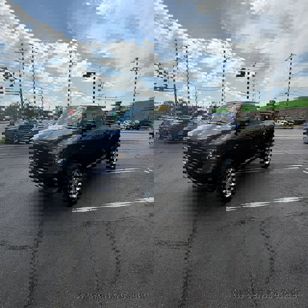 Used 2016 RAM 1500 Express w/ Popular Equipment Group image 6