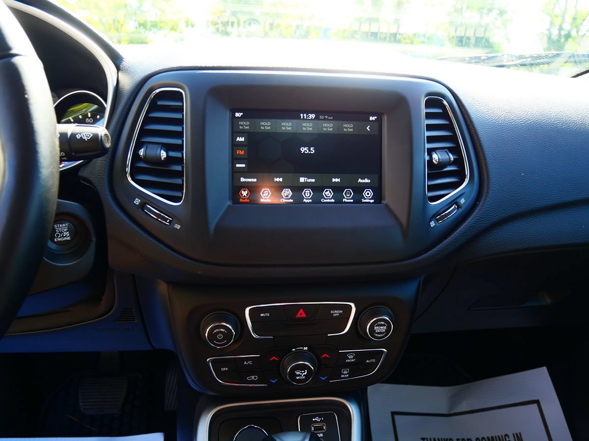Used 2019 Jeep Compass Latitude w/ Popular Equipment Group AWD/4WD image 14