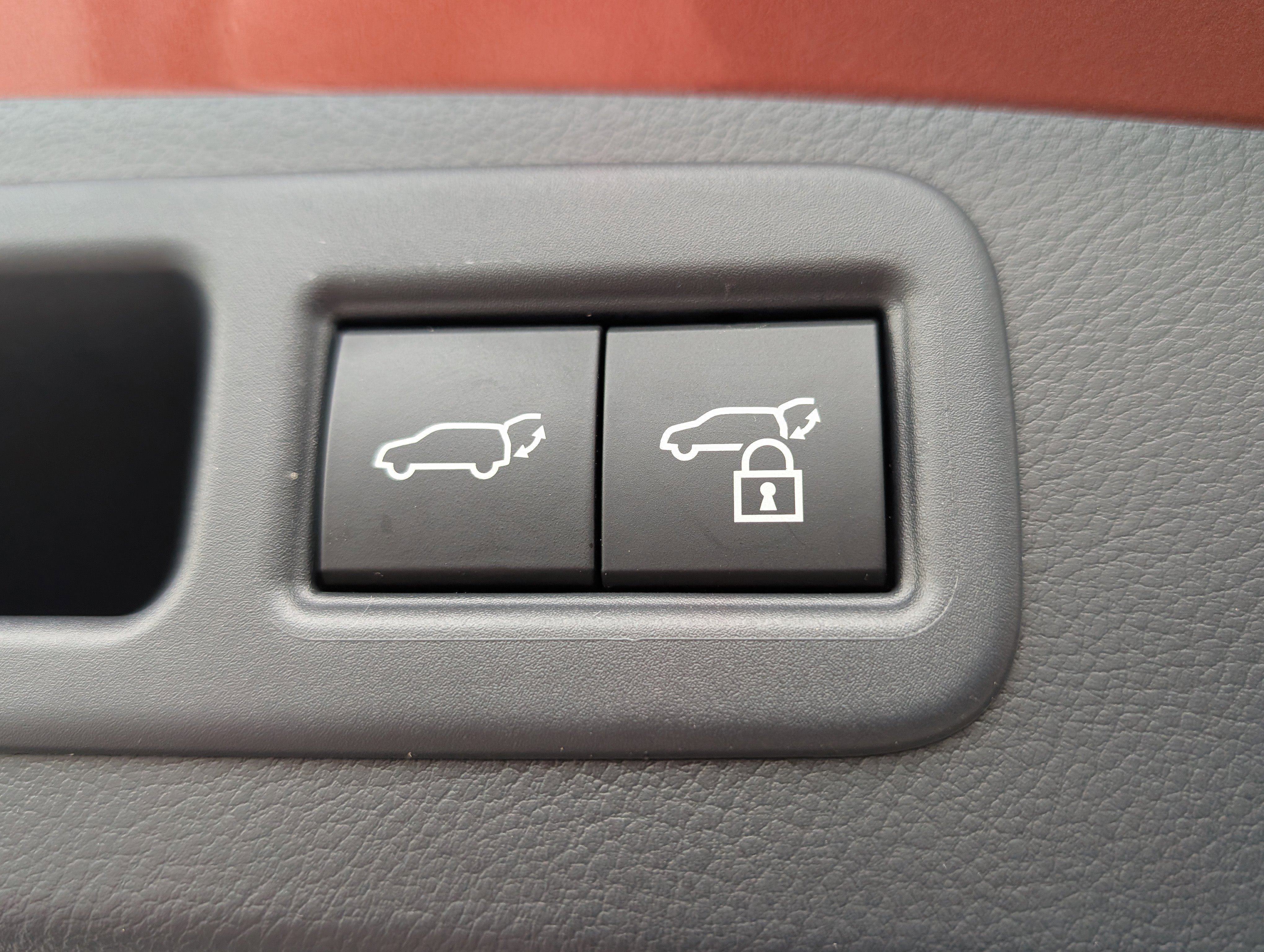 Certified 2025 Lexus RX 450h AWD w/ Convenience Package image 14