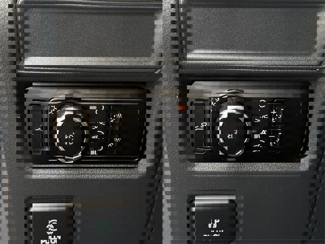 Used 2024 Ford F150 STX image 22