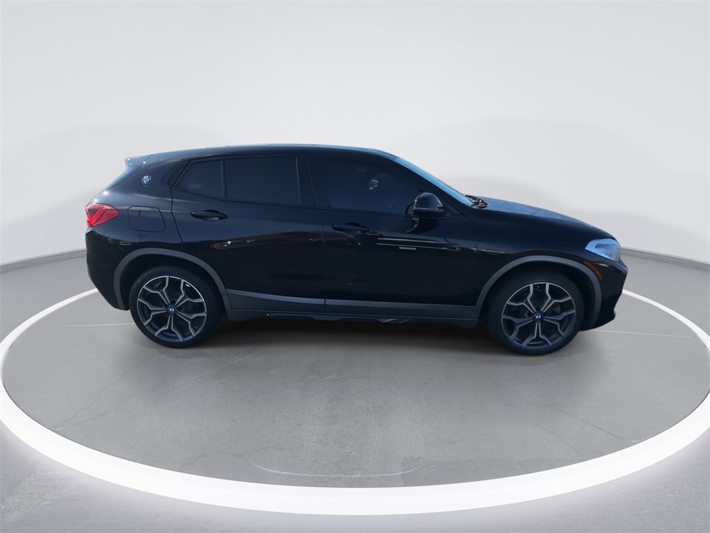 Used 2018 BMW X2 sDrive28i w/ M SportX Package image 9