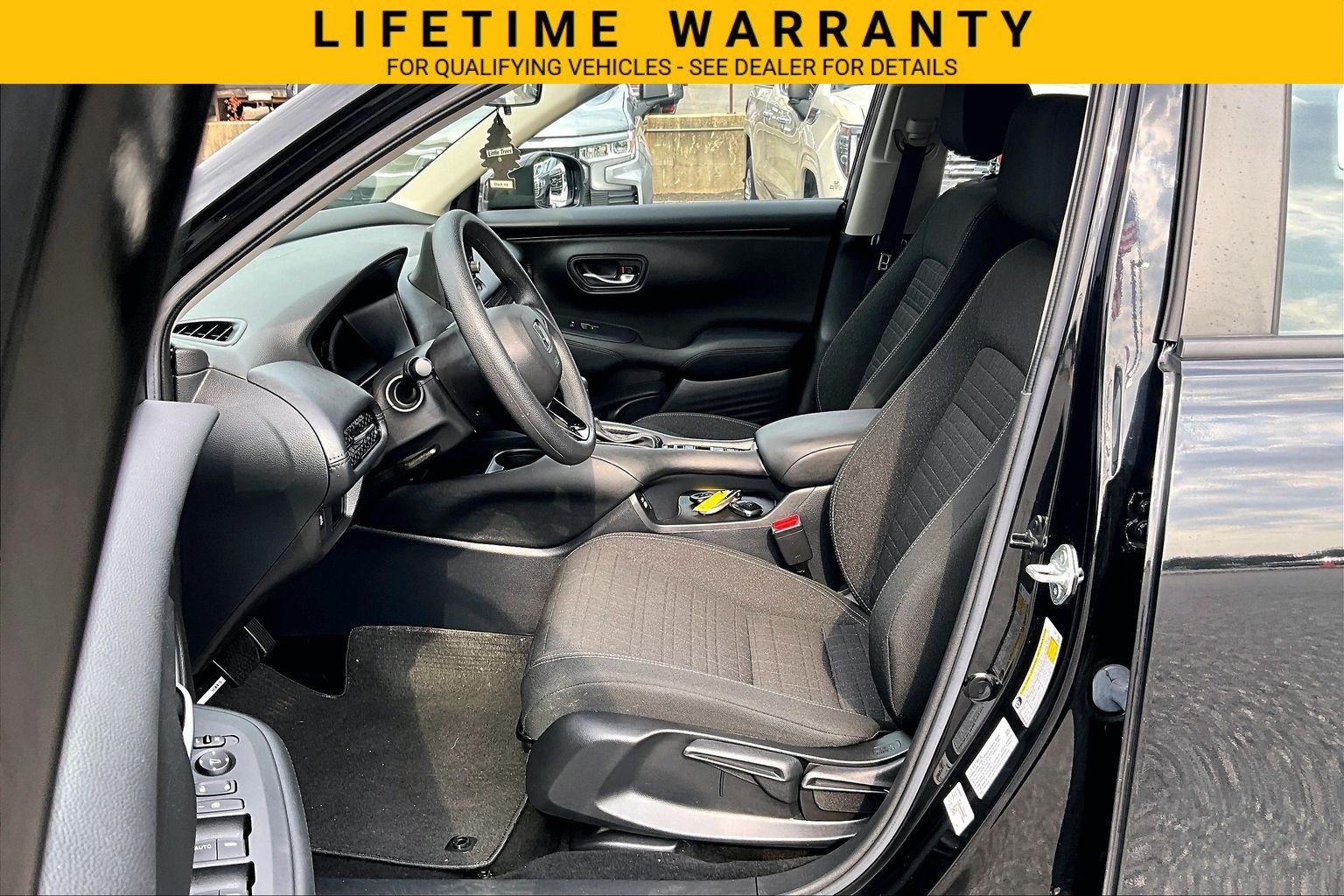 Used 2023 Honda HR-V LX image 21
