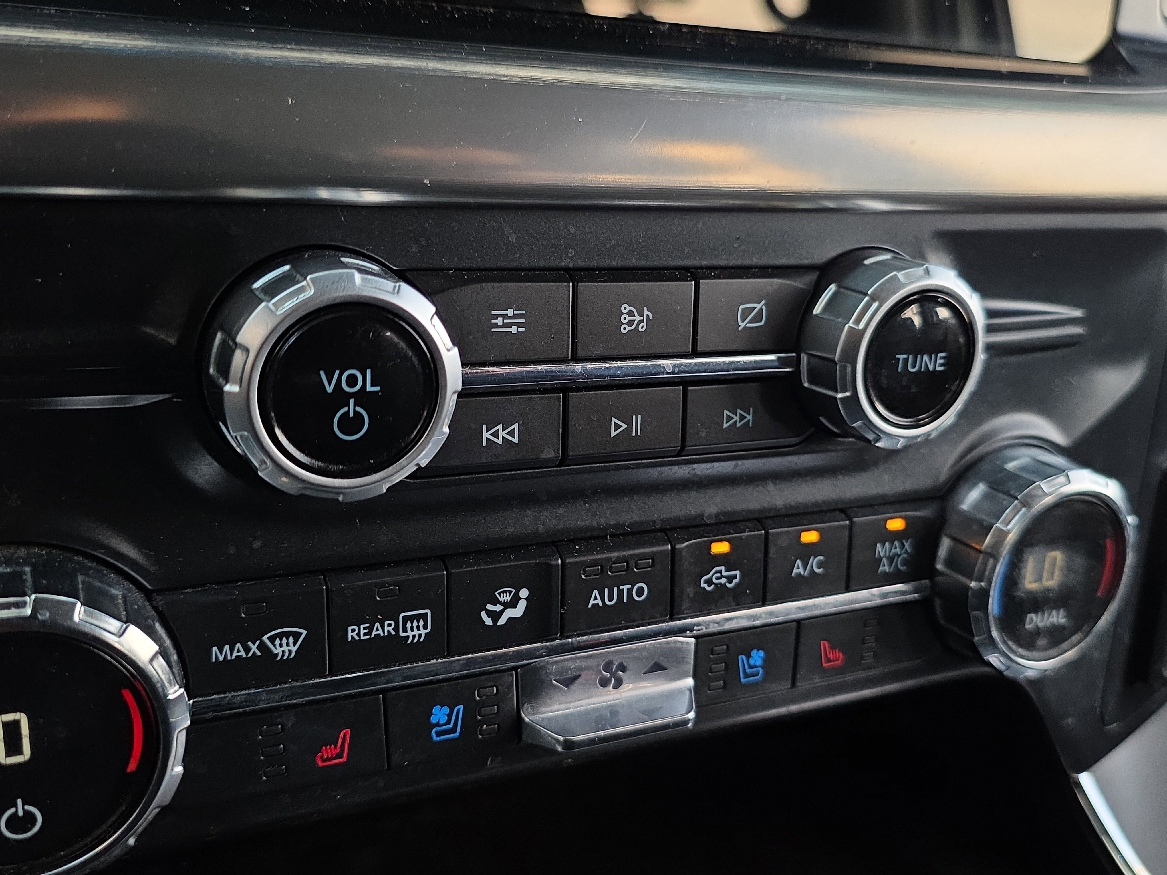 Used 2021 Ford F150 Lariat image 25