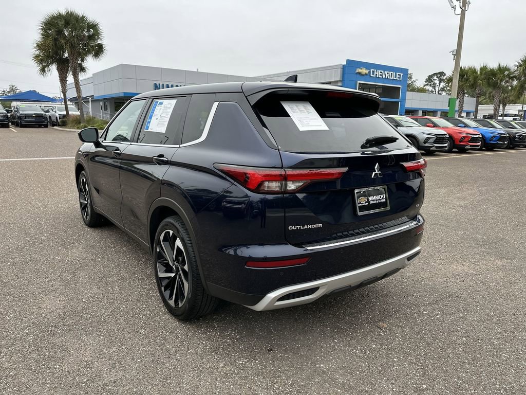Used 2024 Mitsubishi Outlander SE AWD/4WD image 14