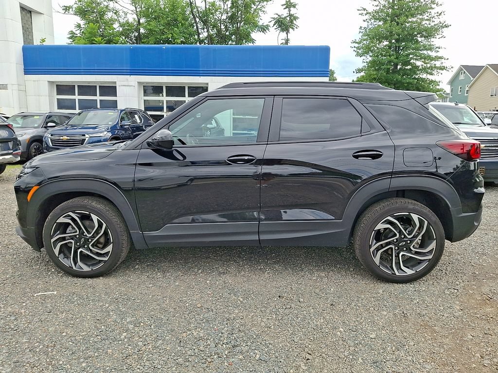 Used 2025 Chevrolet TrailBlazer RS w/ Convenience Package AWD/4WD image 4
