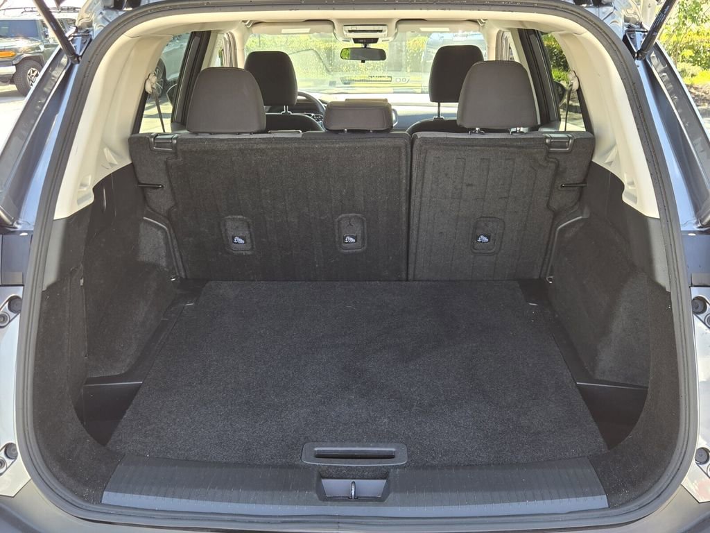 Used 2023 Nissan Rogue SV image 15