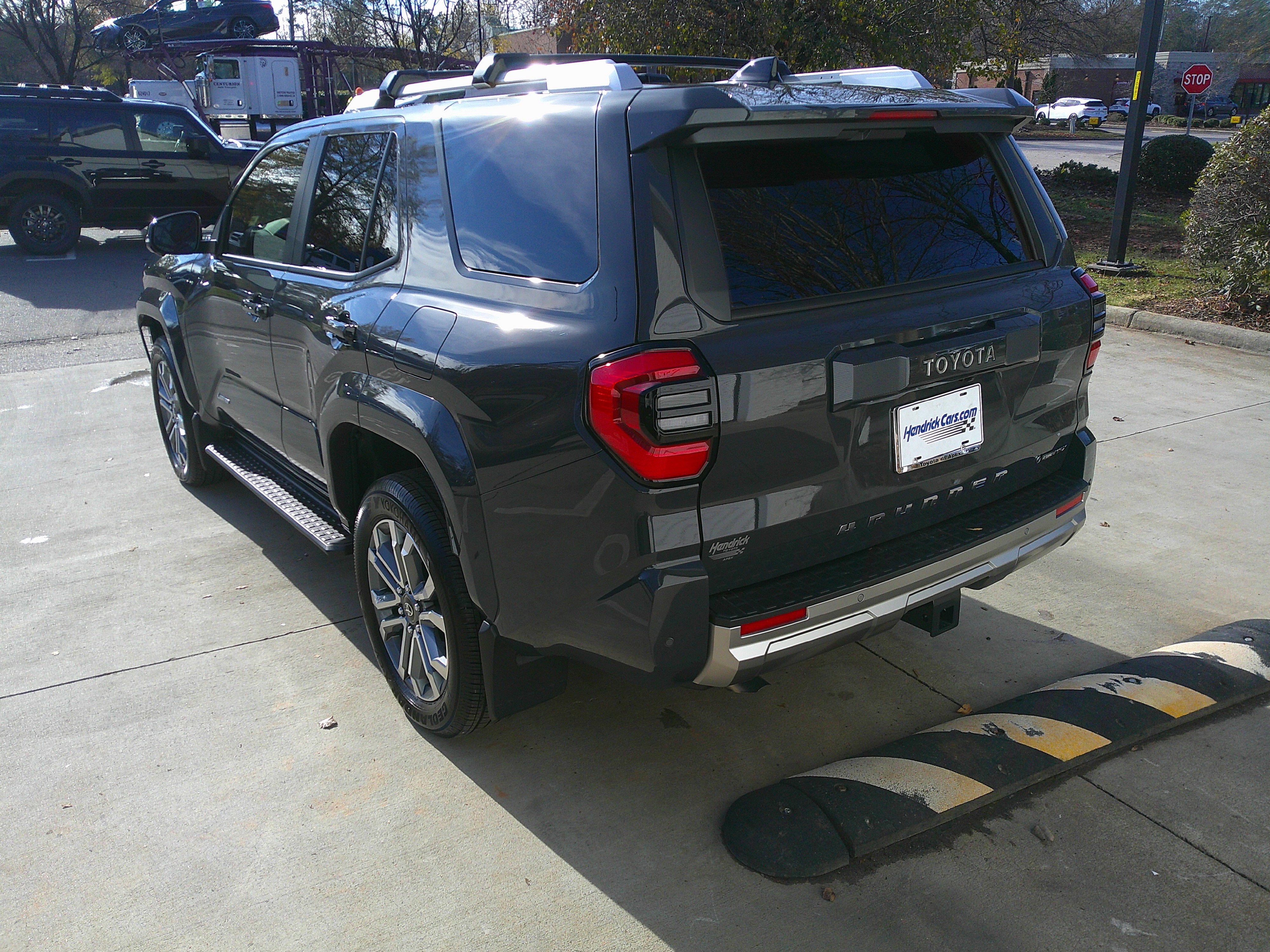 Used 2025 Toyota 4Runner Limited image 9