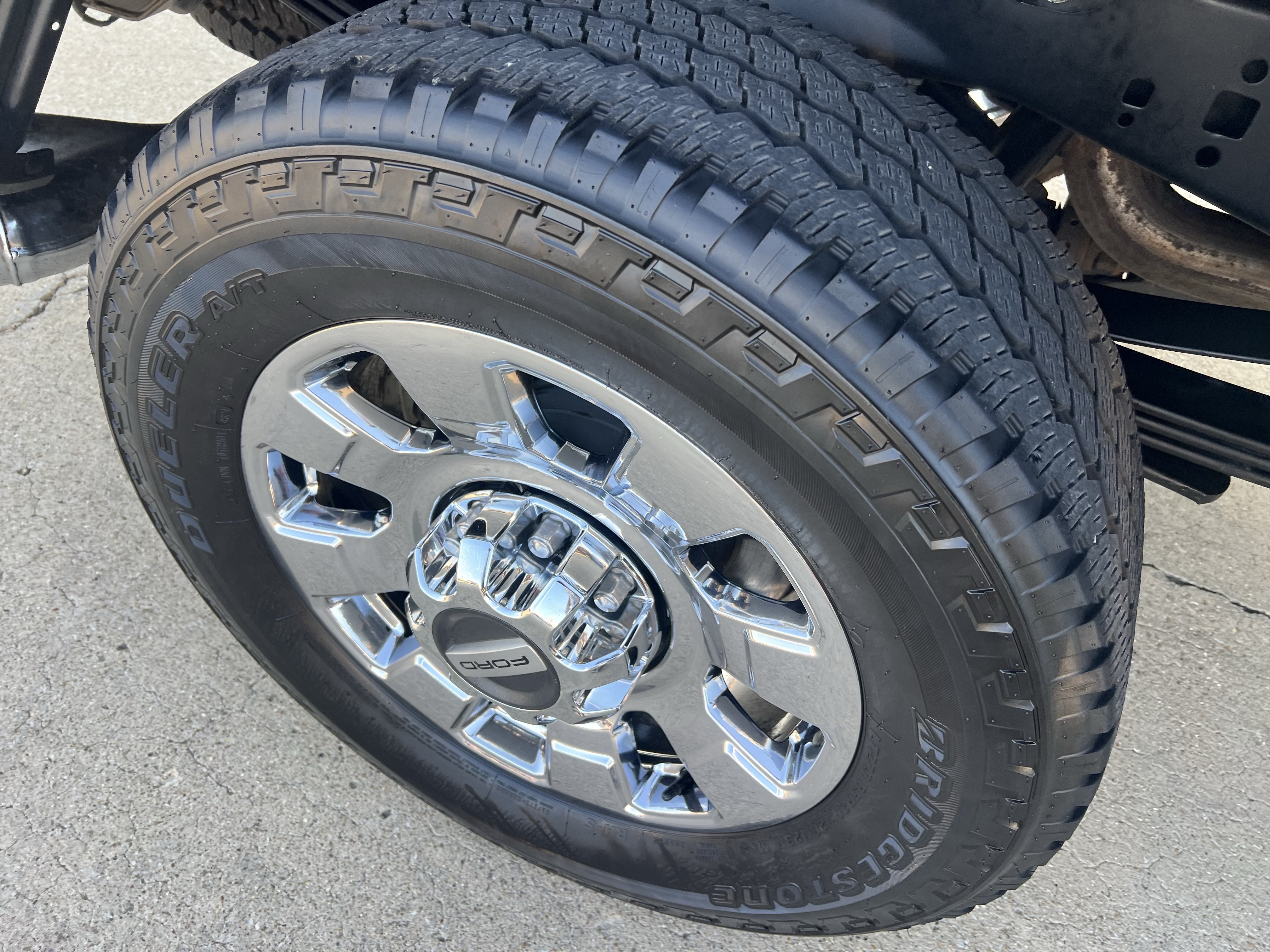 Used 2024 Ford F350 Lariat w/ Lariat Ultimate Package AWD/4WD image 8