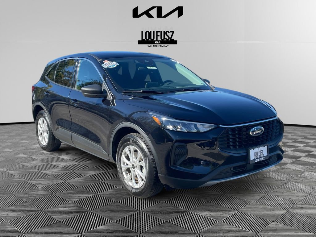 Used 2023 Ford Escape Active