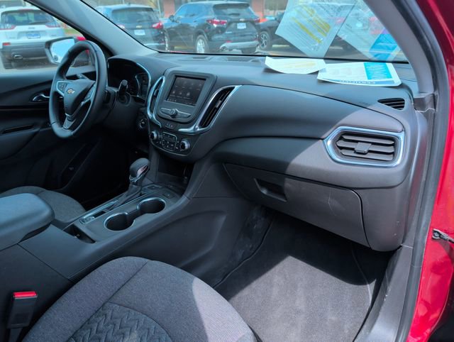 Used 2023 Chevrolet Equinox LT image 30