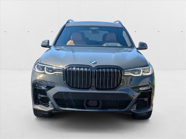 Used 2022 BMW X7 M50i image 2