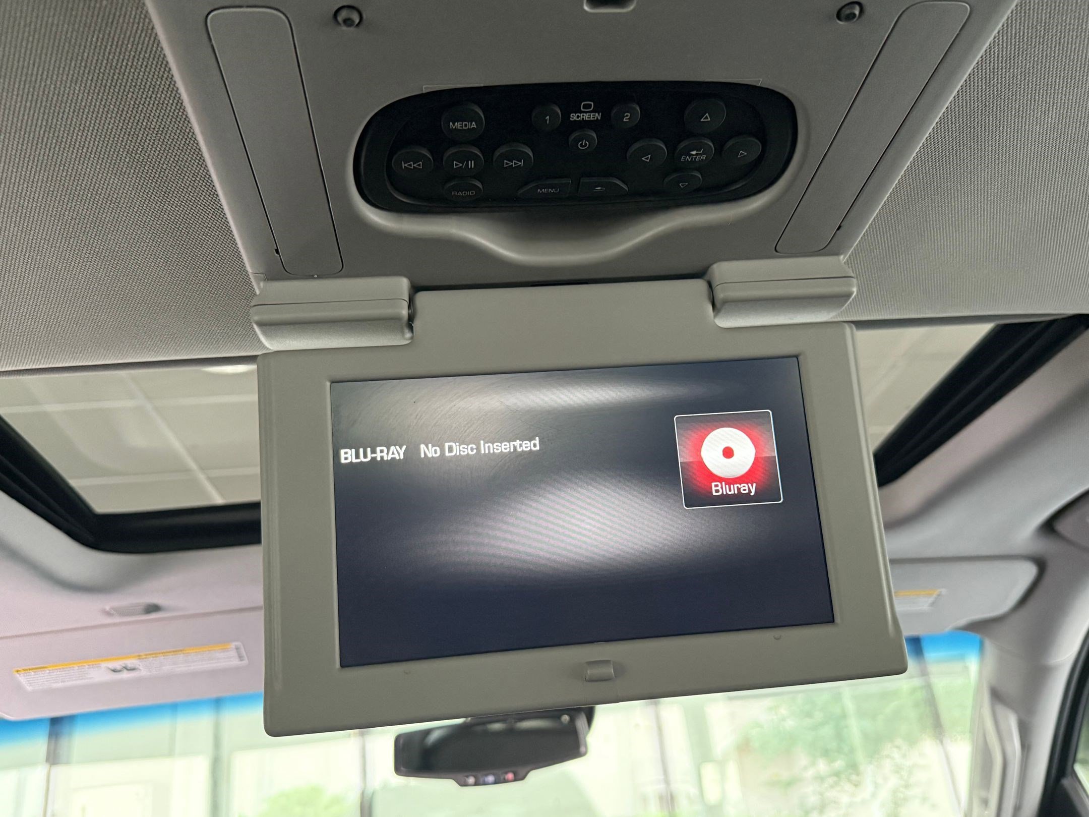 Used 2016 GMC Yukon Denali w/ Open Road Package image 18