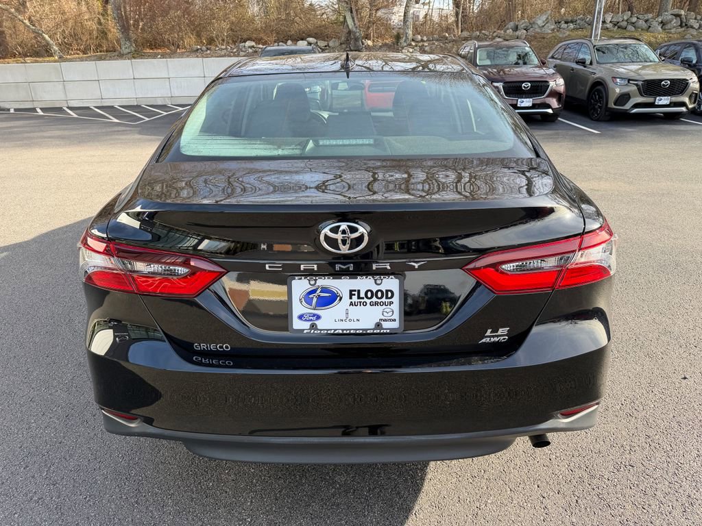 Used 2022 Toyota Camry LE image 6