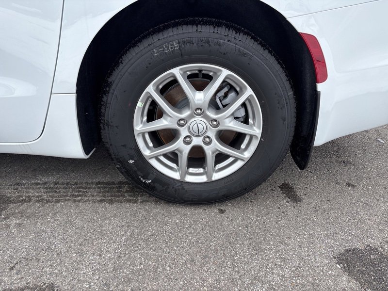 New 2026 Chrysler Pacifica Select image 37