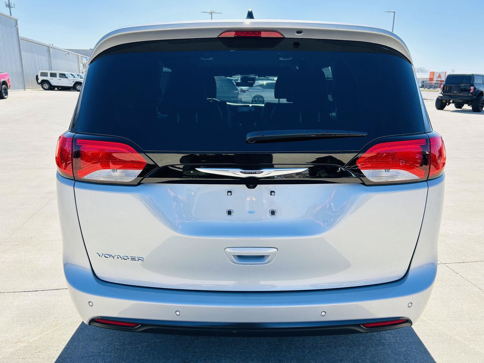 New 2026 Chrysler Voyager LX FWD image 37