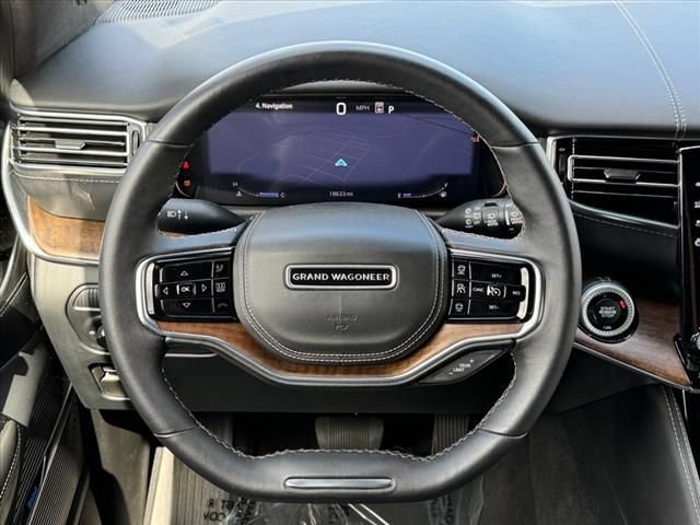 Used 2023 Jeep Grand Wagoneer L Series II AWD/4WD image 16