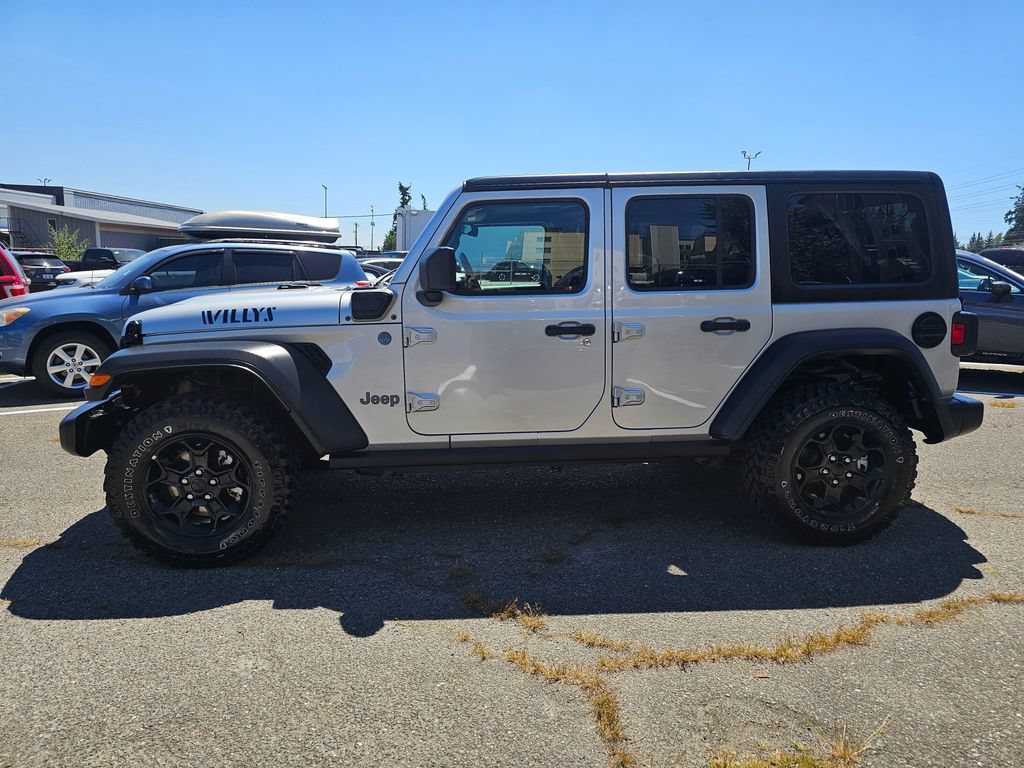 Used 2023 Jeep Wrangler Unlimited w/ Cold Weather Group AWD/4WD image 5