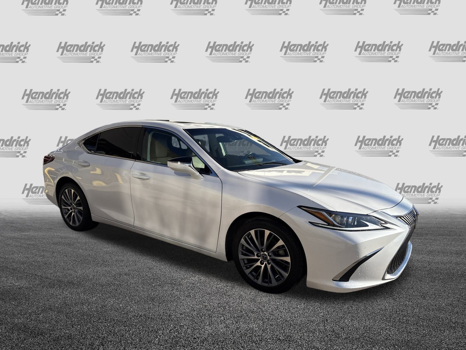 Used 2021 Lexus ES 250 w/ Premium Package image 2