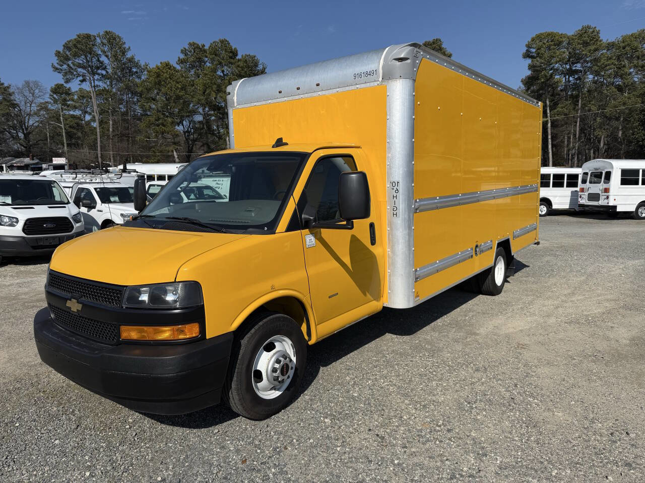Used 2021 GMC Savana 3500 Extended w/ Power Convenience Package image 3