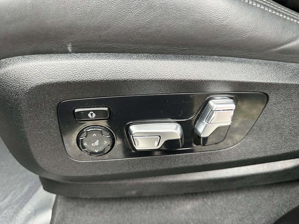 Used 2023 BMW X5 M w/ Executive Package AWD/4WD image 22