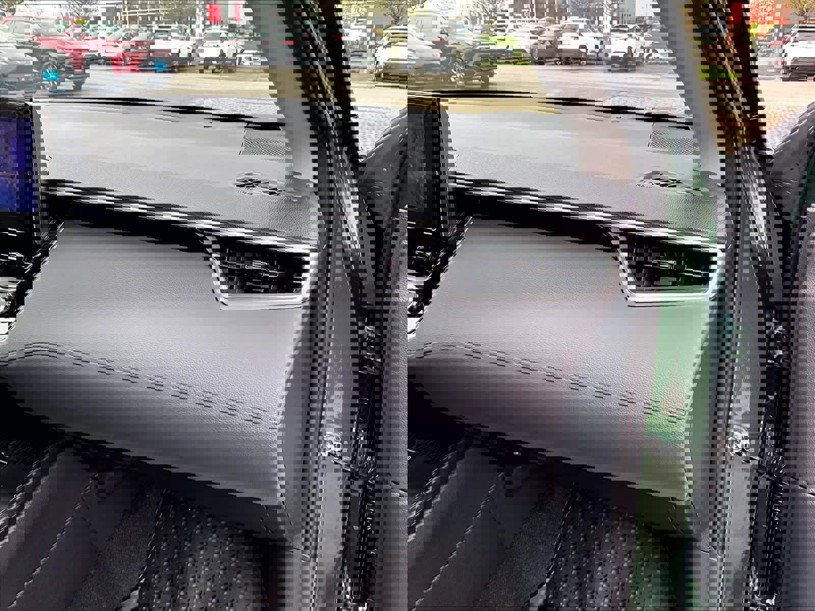 Used 2026 Toyota Corolla Cross LE w/ Moonroof Package image 13