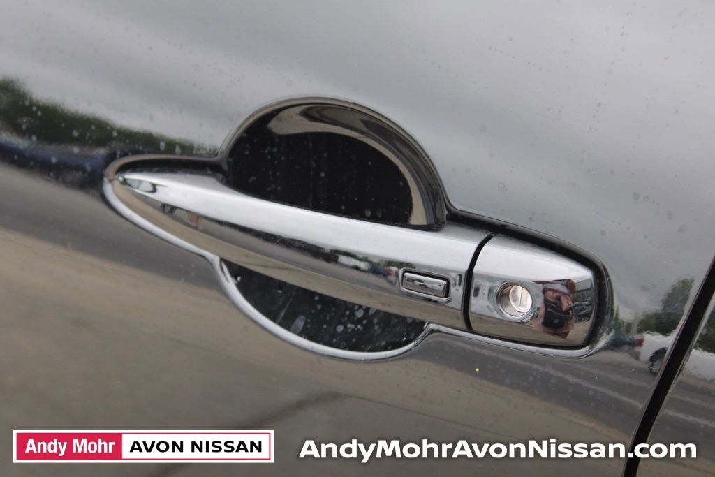 New 2025 Nissan Sentra SR w/ Midnight Edition image 7