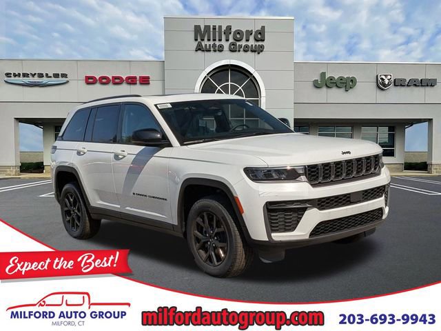 New 2026 Jeep Grand Cherokee Laredo