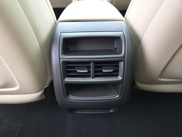 Used 2017 Cadillac XT5 Luxury image 44