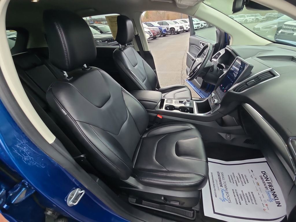 Used 2022 Ford Edge Titanium image 29