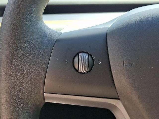 Used 2023 Tesla Model 3 Standard Range RWD image 24