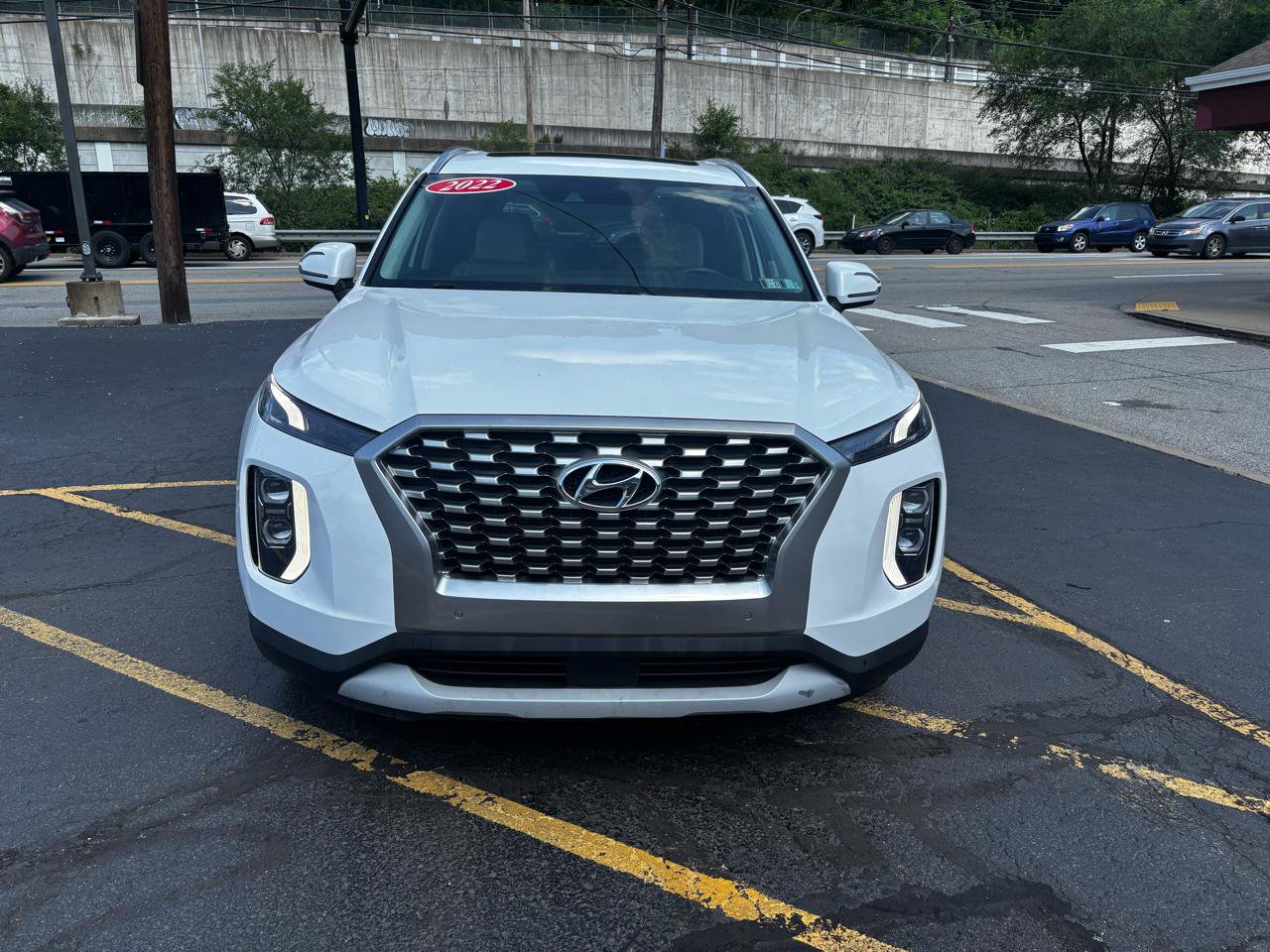 Used 2022 Hyundai Palisade SEL w/ Premium Package AWD/4WD image 2