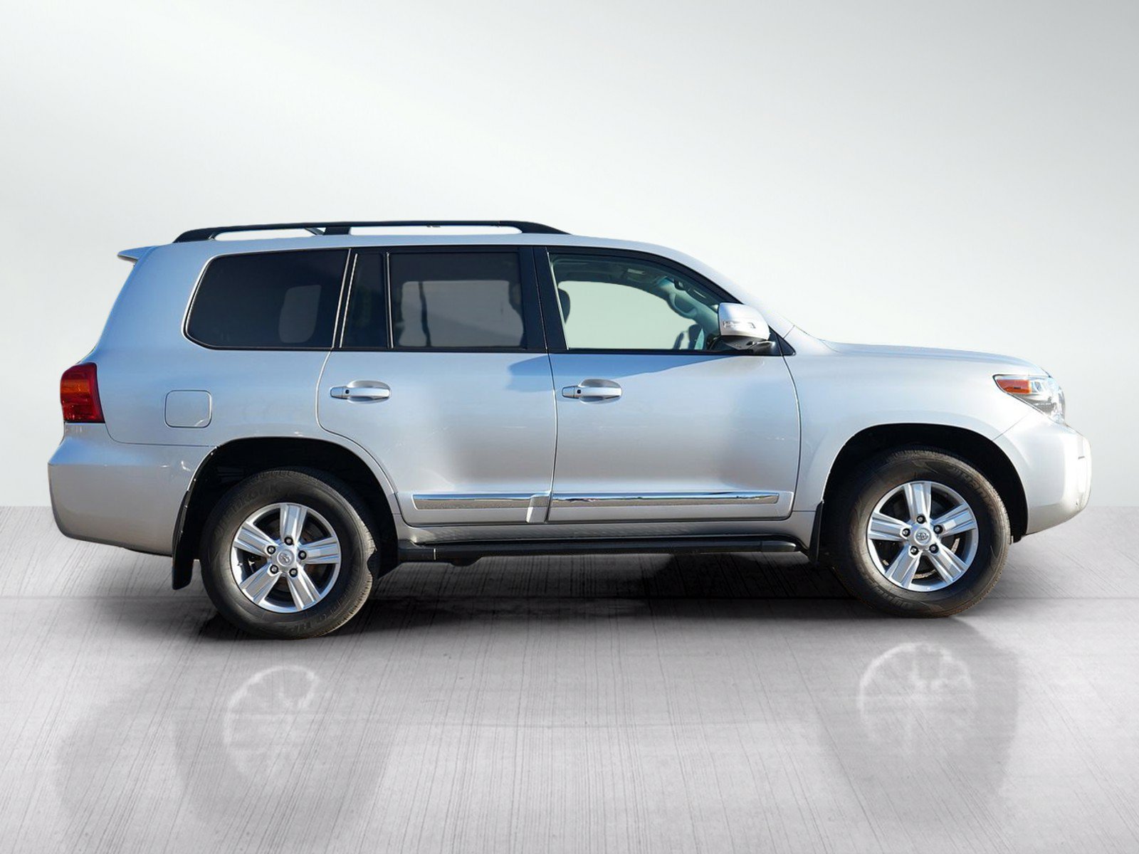 Used 2015 Toyota Land Cruiser AWD/4WD image 8