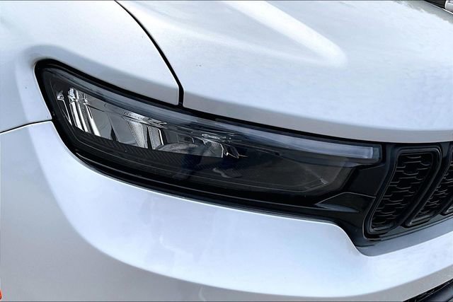 Used 2024 Jeep Grand Cherokee L Laredo AWD/4WD image 26