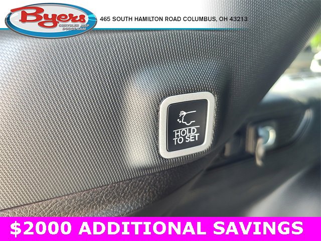 New 2025 Jeep Grand Cherokee Limited w/ Black Appearance Package image 36