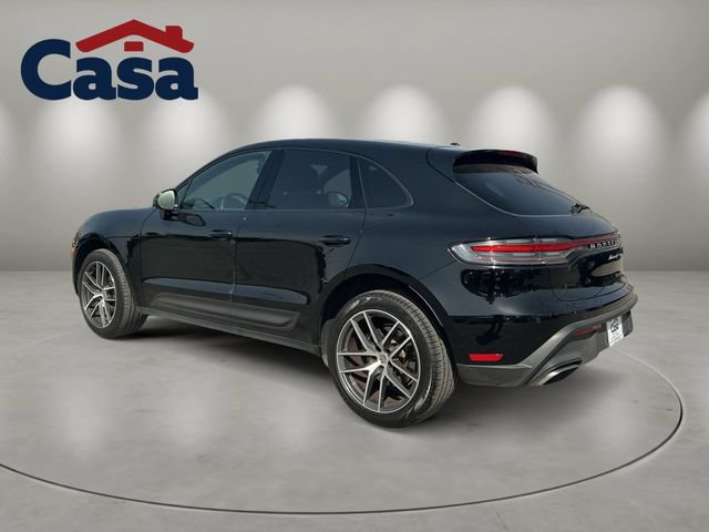 Used 2025 Porsche Macan AWD/4WD image 4