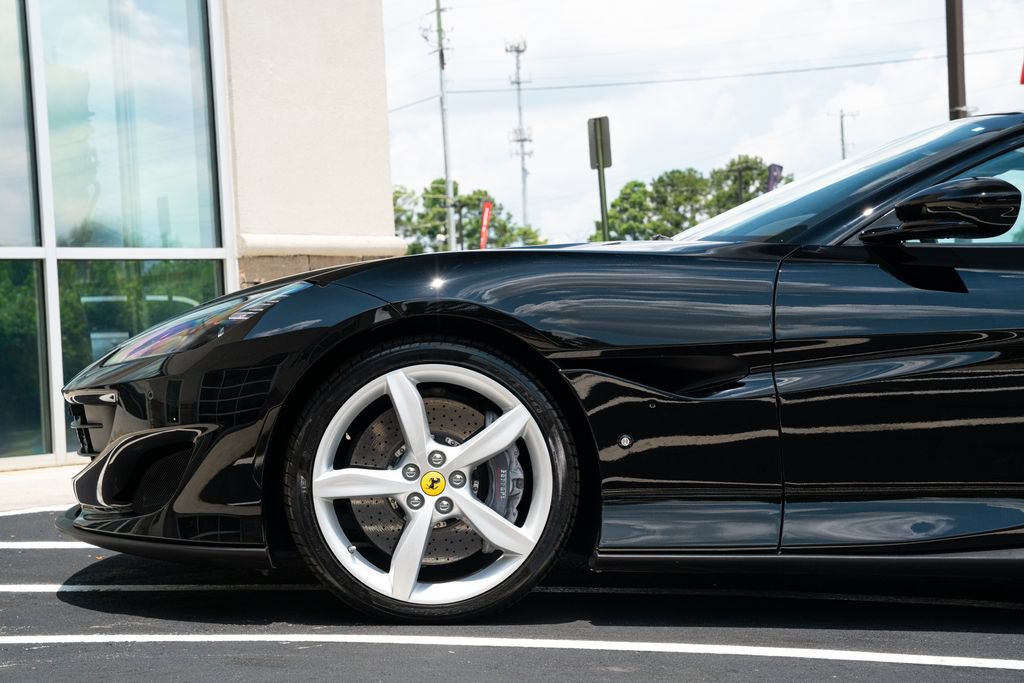 Used 2019 Ferrari Portofino RWD image 23