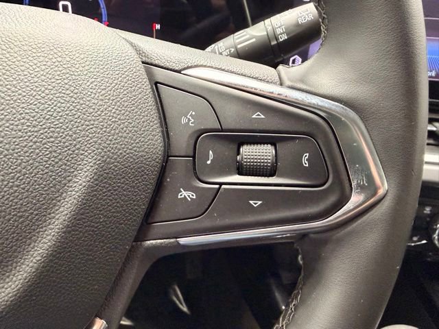 Used 2025 Chevrolet Trax ACTIV w/ Driver Confidence Package FWD image 30