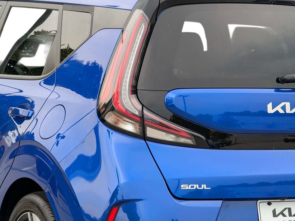Certified 2024 Kia Soul GT-Line w/ GT-Line Technology Package FWD image 11