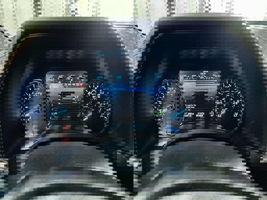 Used 2019 Ford F150 Lariat image 17