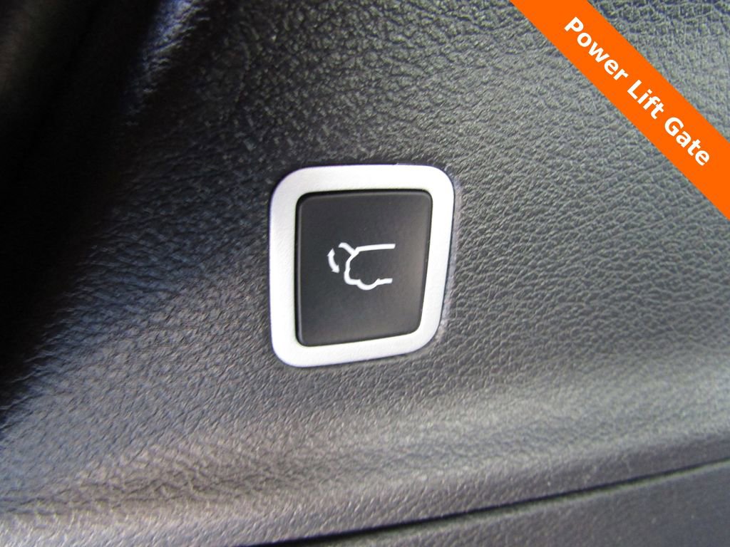 Used 2025 Chrysler Pacifica Select FWD image 21