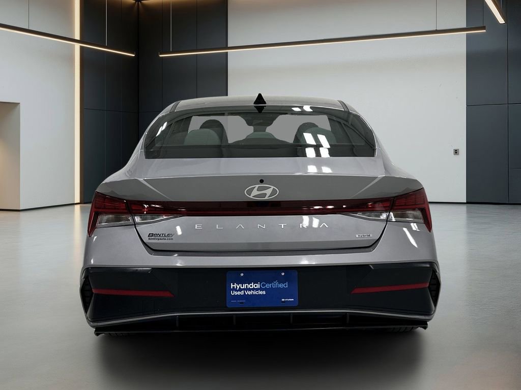 Certified 2025 Hyundai Elantra Limited image 5
