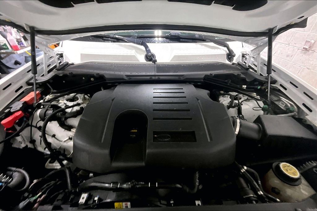 Used 2021 Land Rover Defender 110 X-Dynamic HSE image 30