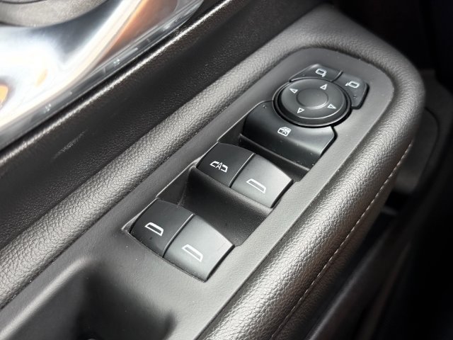 Used 2024 GMC Terrain SLE FWD image 26