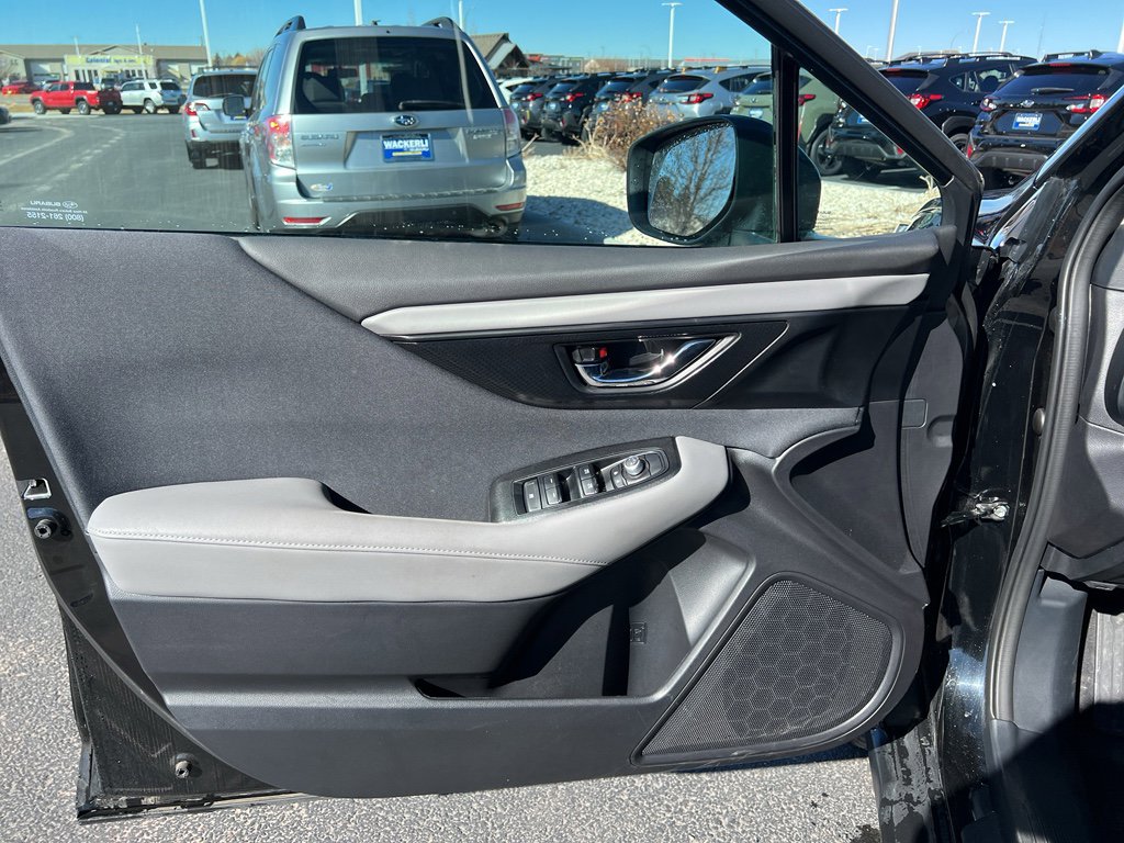 Used 2025 Subaru Outback Premium w/ Popular Package #1A image 21